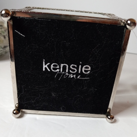 Kensie Home Mirrored Glass Jewelry Box with Glittery Sassy Top! - Picture 2 of 6